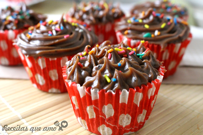 Cupcake De Cenoura Com Brigadeiro | Receitas Que Amo